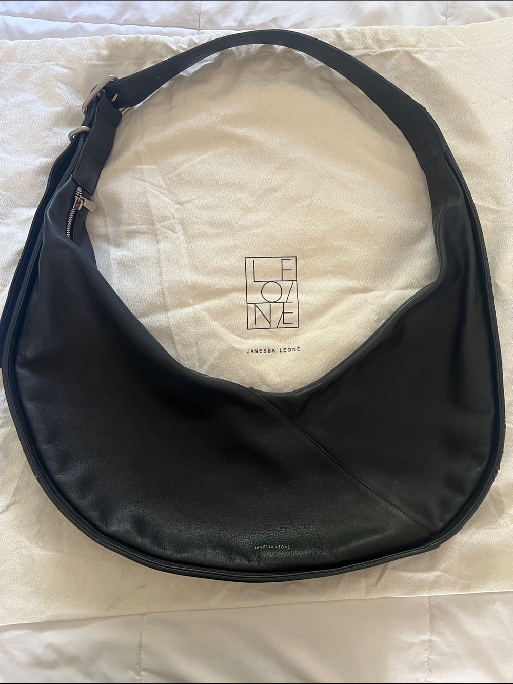 Janessa Leone bowe Shoulder Bag
